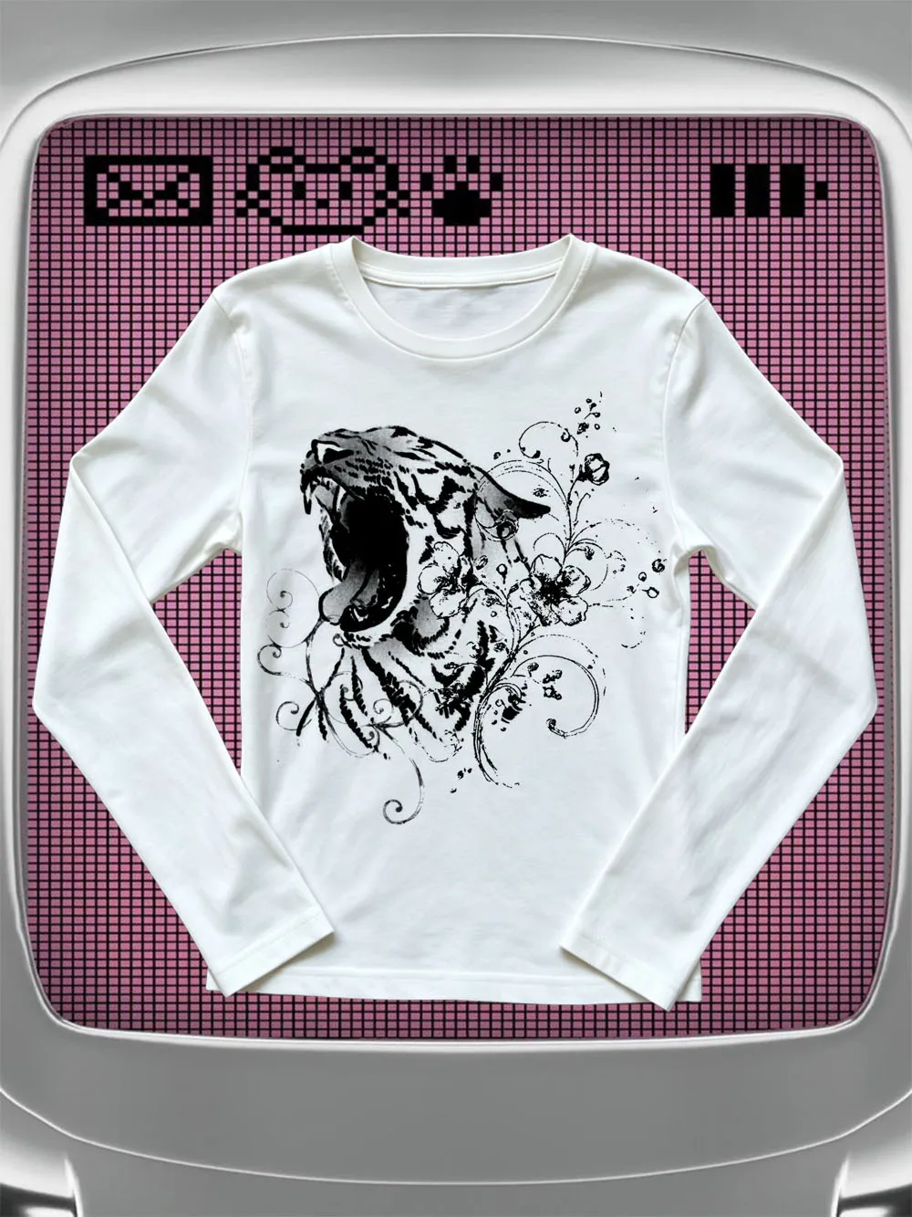 Gothic Wild Tiger Flower Graphic Long Sleeve Tee Retro Ink Art Animal Y2K Alt Aesthetic Ladies Slim Fit Top