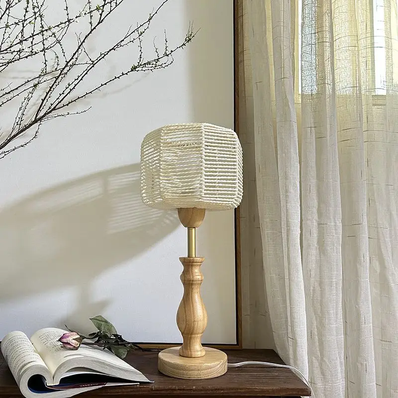 

French retro American living room solid wood antique wabi sabi style designer artistic homestay bedside table lamp