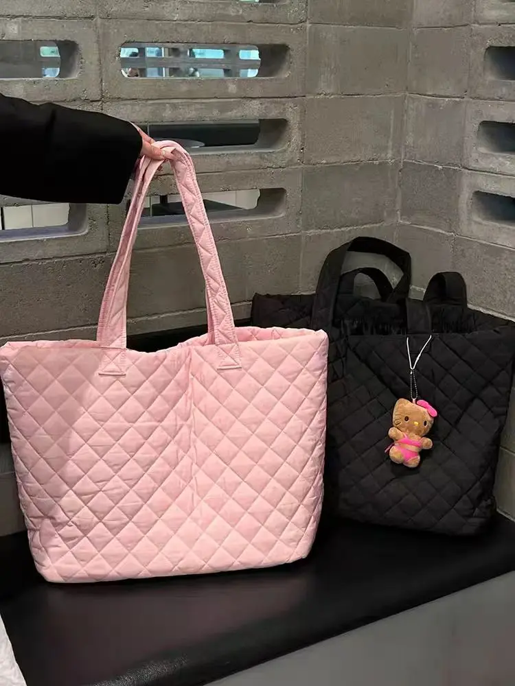 bolsa-tote-grande-com-padrao-de-trelica-cor-pura-para-o-dia-a-dia-bolsa-de-ombro-Unico-casual-versatil-com-alca-macia-formato-saco