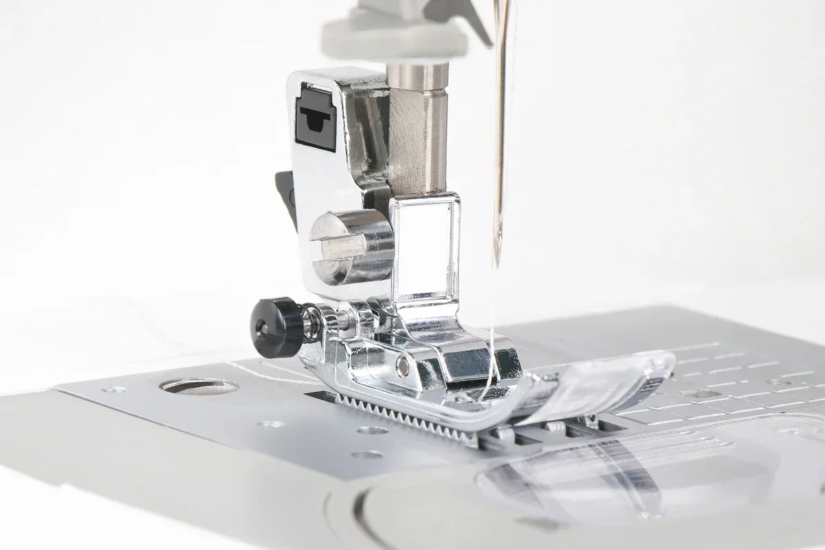 2025/DDP to all countries single head one embroidery machine for cap T shirt computerized embroidery machine