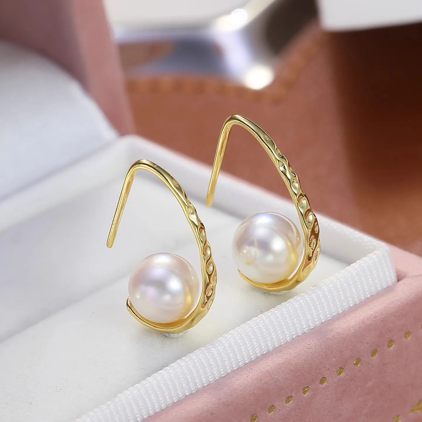 

MeiBaPJ 8mm Natural Nearround Pearls Fashion Flower Stud Earrings Fine Wedding Jewelry for Women