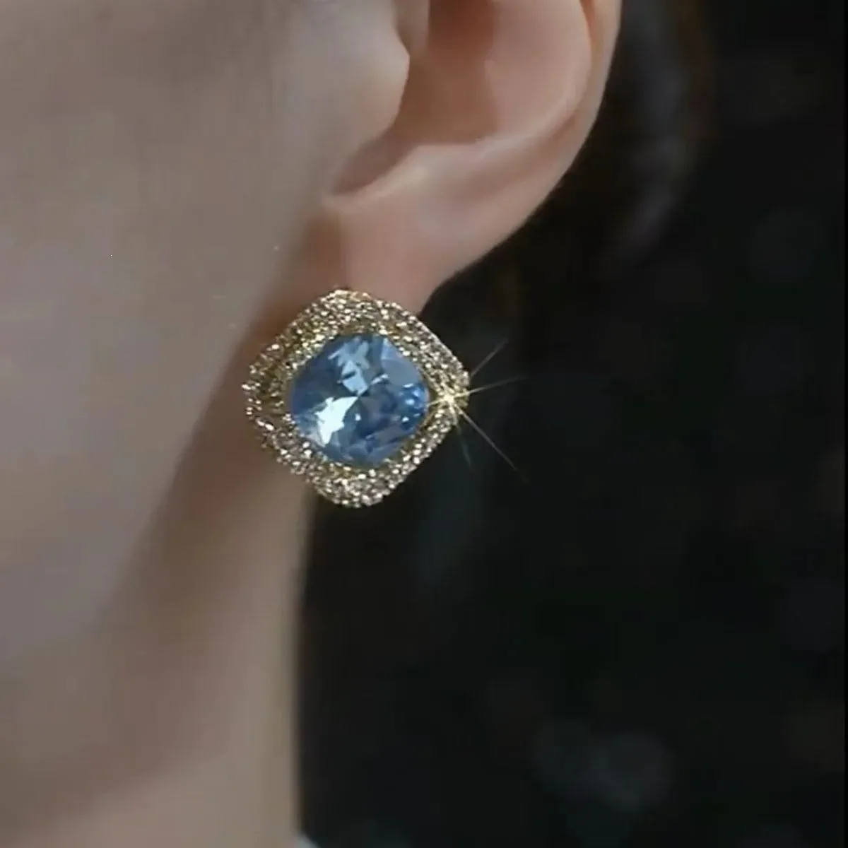 European and American New Multi-color Oval Zircon Shiny Earrings for Women with High-end Design and Elegant Jewelry Accessories