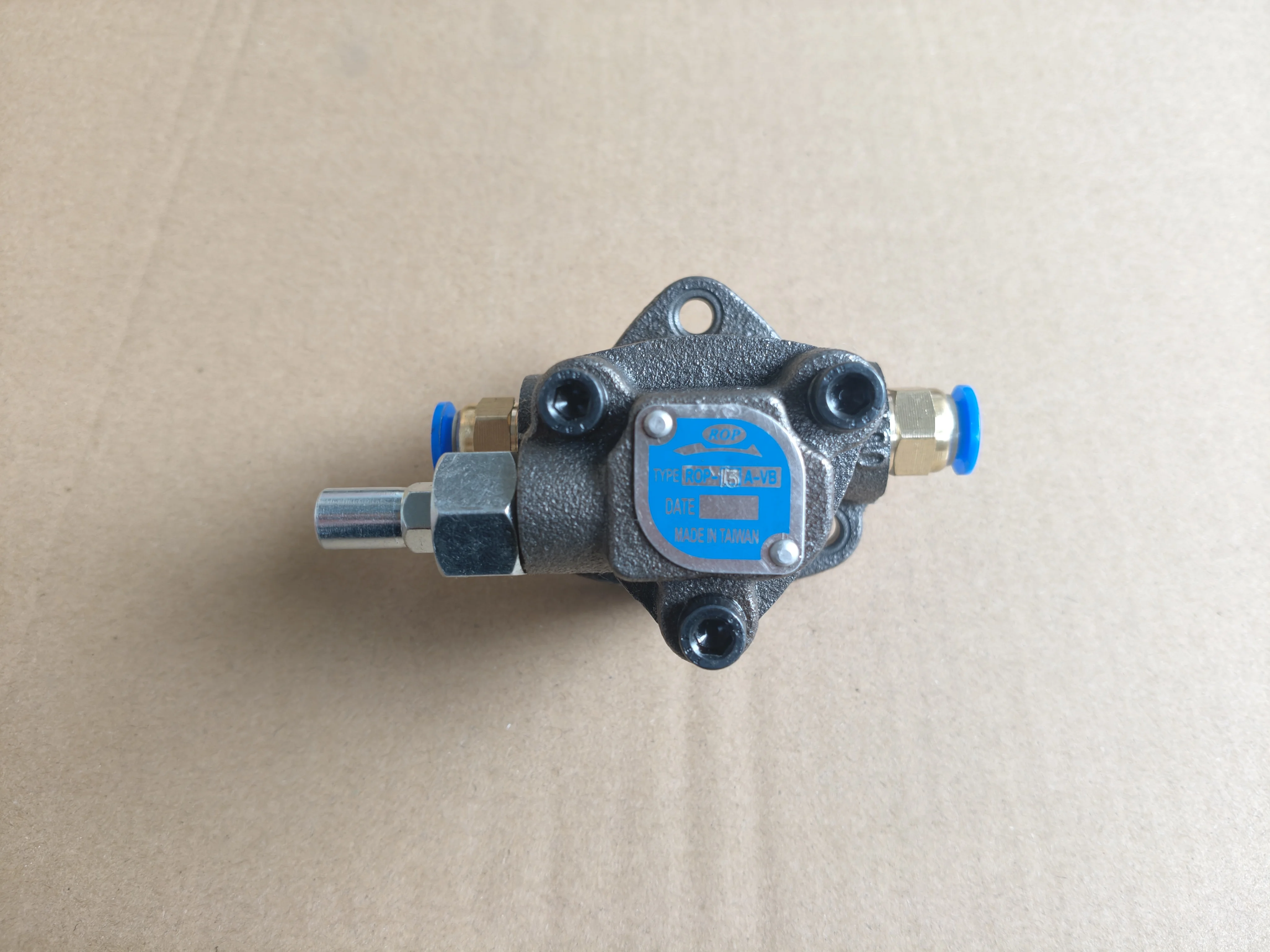 Cycloidal gear pump, pressure regulating oil pump, triangular oil pump, automobile repair/maintenance pump oil, gear oil