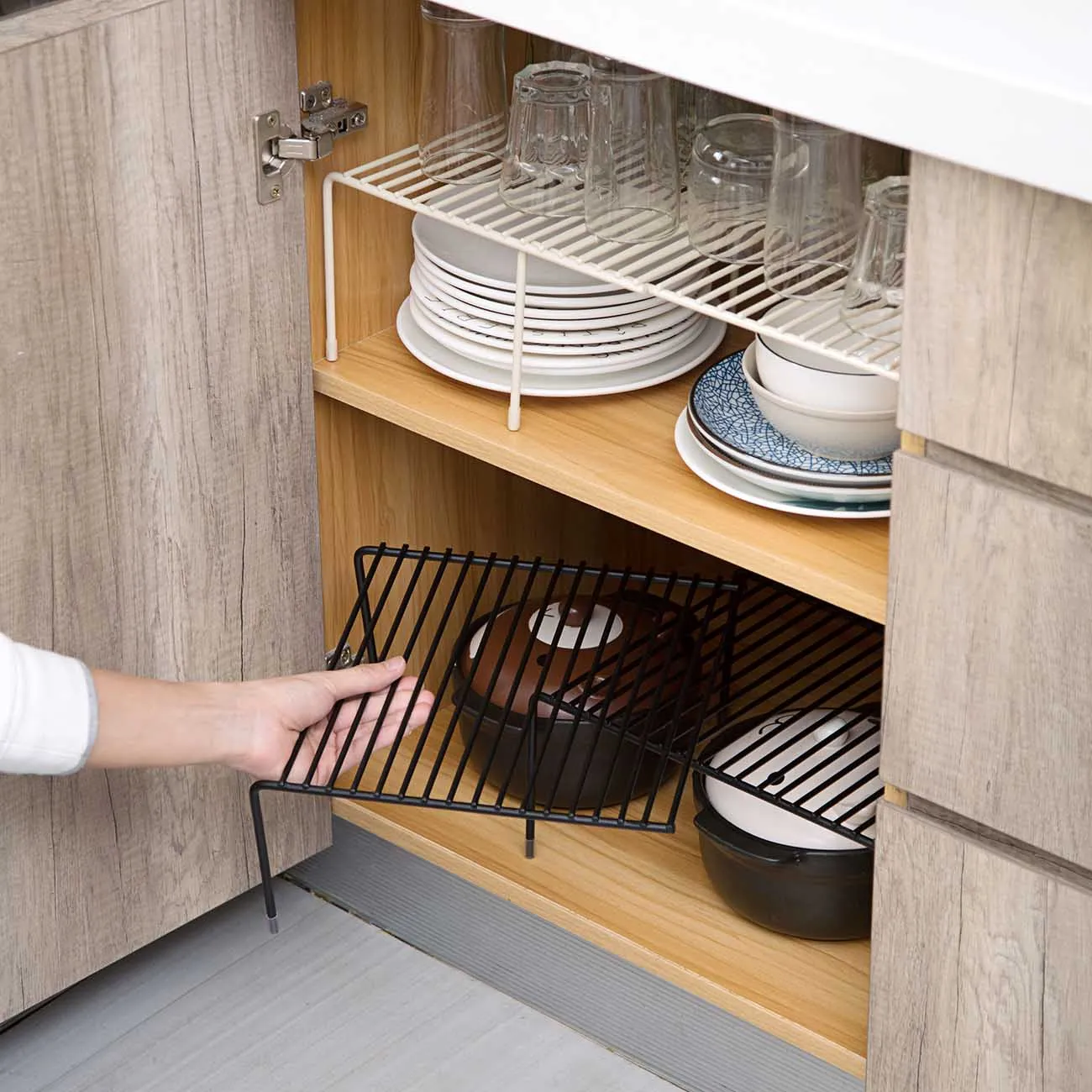 Storage Rack Wrought Iron Hollow Drain Shelf Single Layer Bedroom Bathroom Kitchen Storage Holder Home Accessories