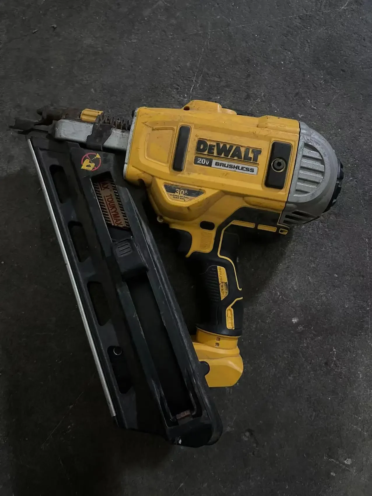 Dewalt-Cloueur à friser sans fil DCN692N, 18V, type 3, corps uniquement, d'occasion, deuxième main