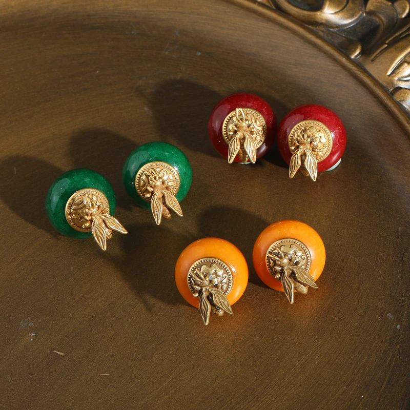 

Vintage Jewelry Luxury Designer Yellow Stone Studs Earrings Bee Silver Color For Woman Charm Antique Accessories 2025 Trends