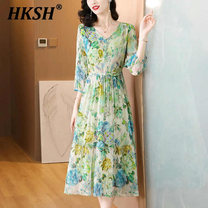 

HKSH Summer New Women Tide Chic Fashion Elegant Casual Vacation Style Stylish Printed Pleated V-neck Waist Cinching Dress HK6196