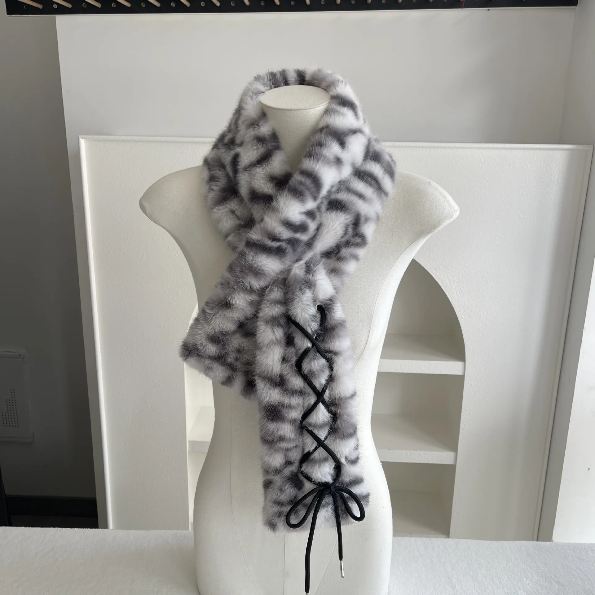 Winter Women Rivet Tie Earmuffs Scarf Leopard Print Faux Fur Plush Leg Warmers Outdoor Cold‑proof Warm Scarf