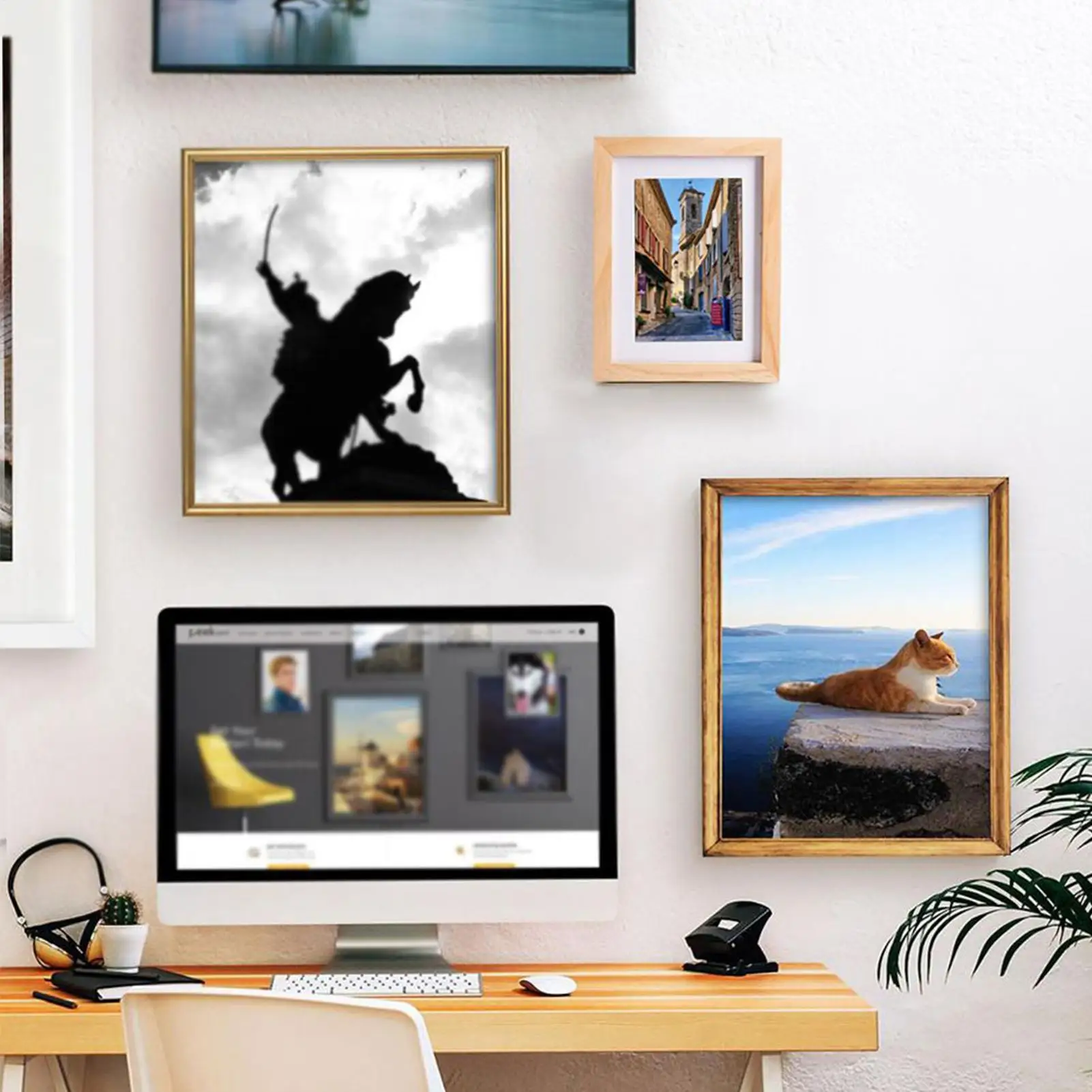 Portable Photo Frame Safe Discreet Storage Box Wall Mount Secret Hiding Box For Family Friends Cash Table Passports Coin Home