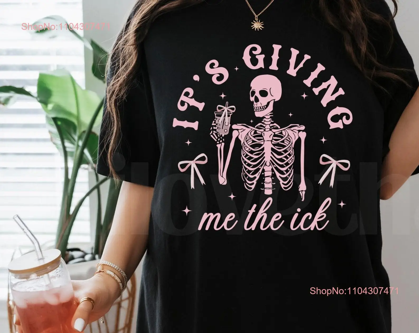 Its Giving Me The Ick T Shirt Dump Him Hot Girl Baddie Clothing Single Forever Trendy Aesthetic Ironic Galentines Day