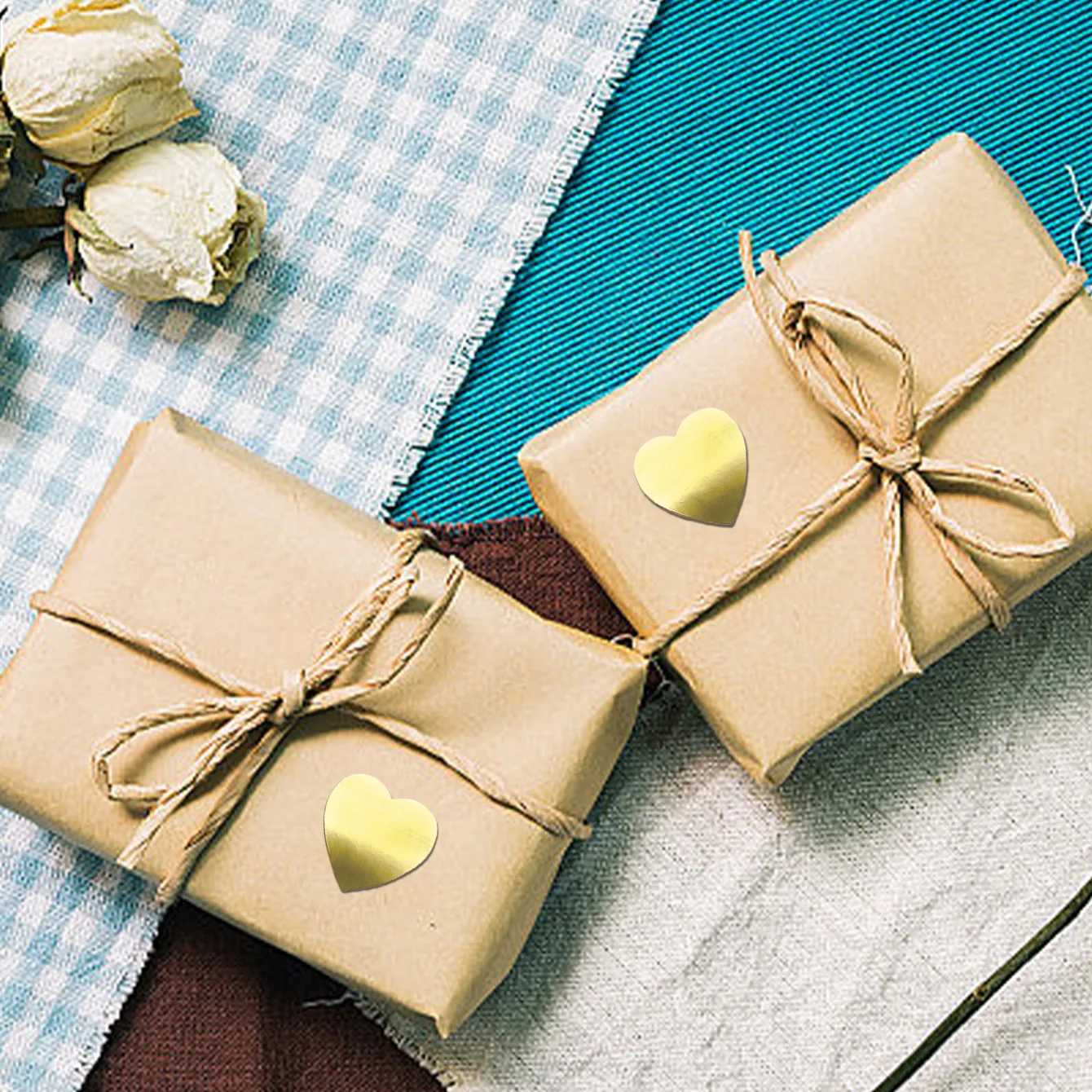 500 runde, herzförmige selbstklebende Aufkleber, Geschenkverpackungsetiketten, Versiegelungsaufkleber für Umschläge, Feiertagsbackwaren und Verpackungen, Deko – Detail 6