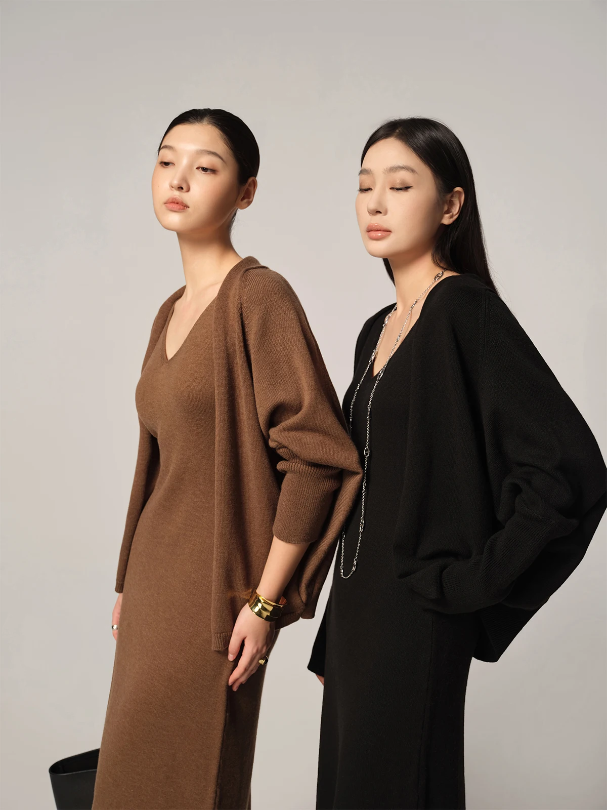 

ZhouMiao Ленивый вязаный свитер Bat Sve Свободный женский осенне-зимний комплект с кардиганом и ремешком Dr Thiened из полиэстера Ny...