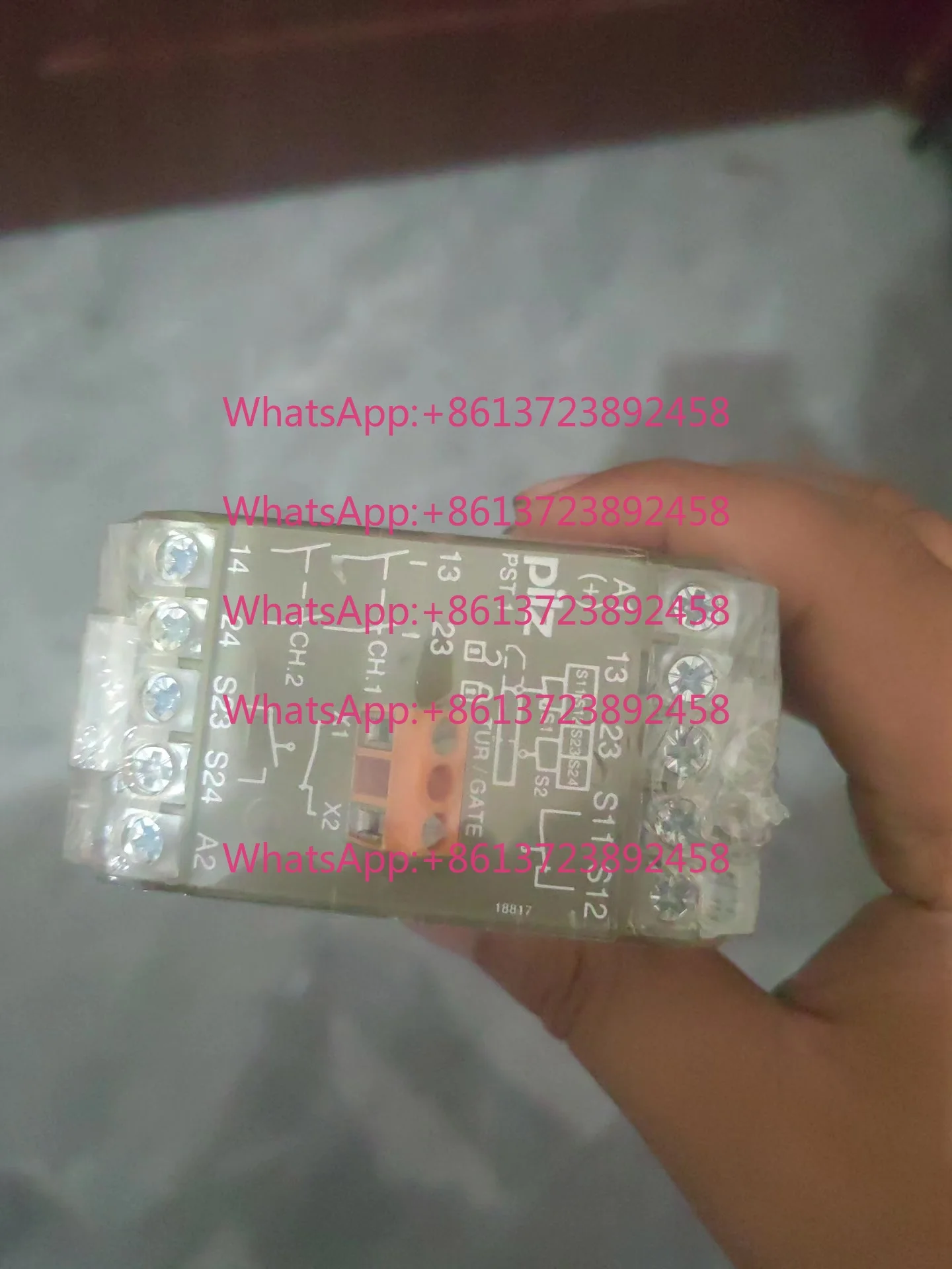 Pilz 420080 safety relay, original German =