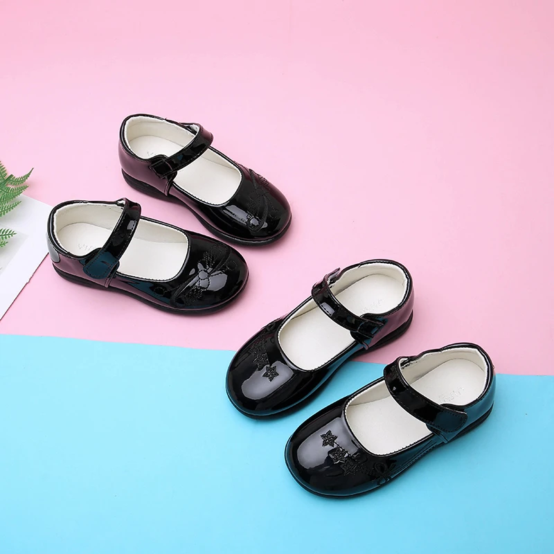 Girls Casual Performance Shoes Black Glossy Kids Flat Shoes Non-slip 2026 Brand New Children Leather Shoes Round Toes