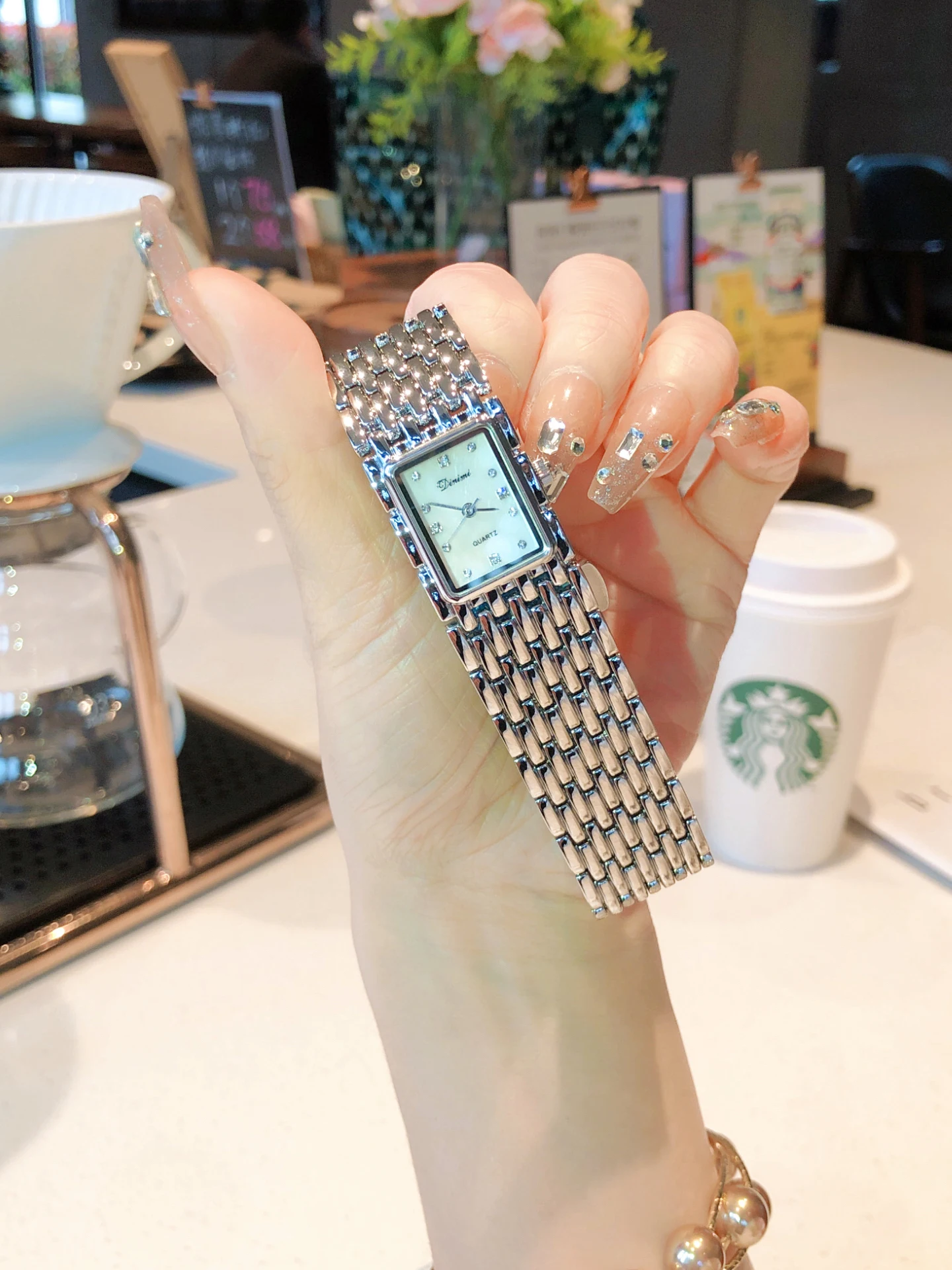 

New Luxury Women'S Watch With A Delicate And Compact Small Dial, A Stylish Quartz Wristwatch, A Perfect Gift For Women.