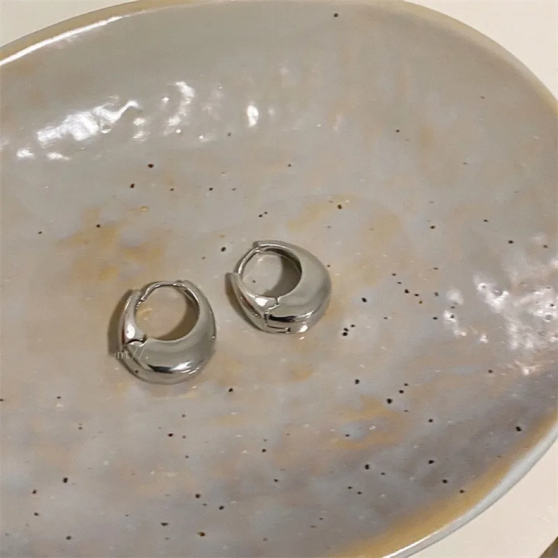 2pcs Stainless Steel Smooth Metal Chunky Hoop Earrings for Women Girls, Fashion Round Circle Hoops Statement Earrings Jewelry image 2