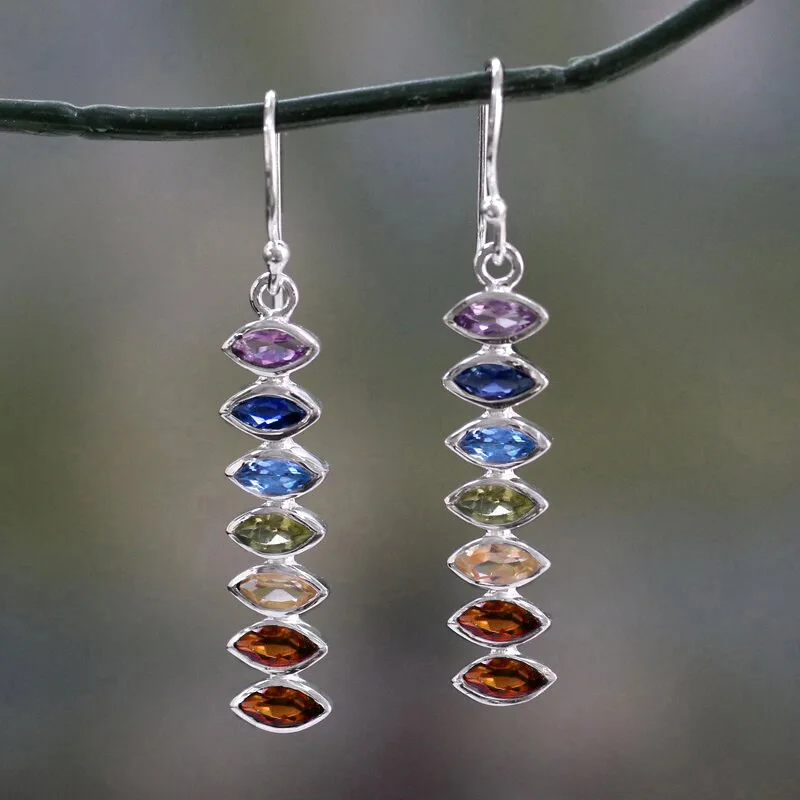 2026 New High-end Fashion Long Style Colorful and Dynamic Sparkling Jewelry, New Inlaid Red Zircon Earrings for Women