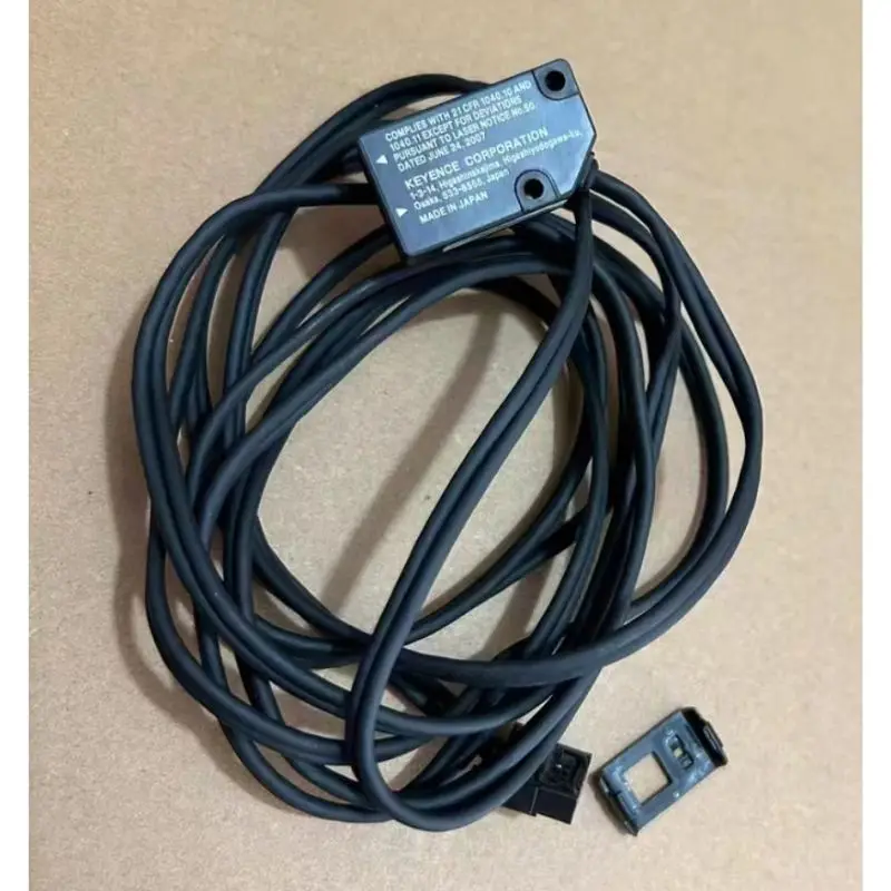 95% neu, Keyence-Sensor, LV-NH42