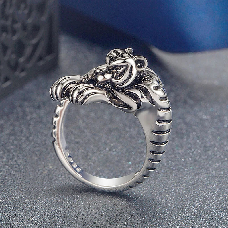 1Pcs Fierce Tiger Adjustable Opening Ring Men and Women Vintage Punk Ancient Gold Ancient Silver color Animal Jewelry Gift