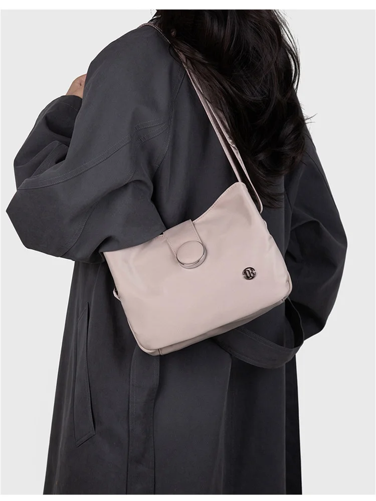 colorin-kite-sac-bandouliere-decontracte-leger-et-polyvalent-pour-femme-avec-sangle-en-nylon-souple-fermeture-eclair-en-polyester