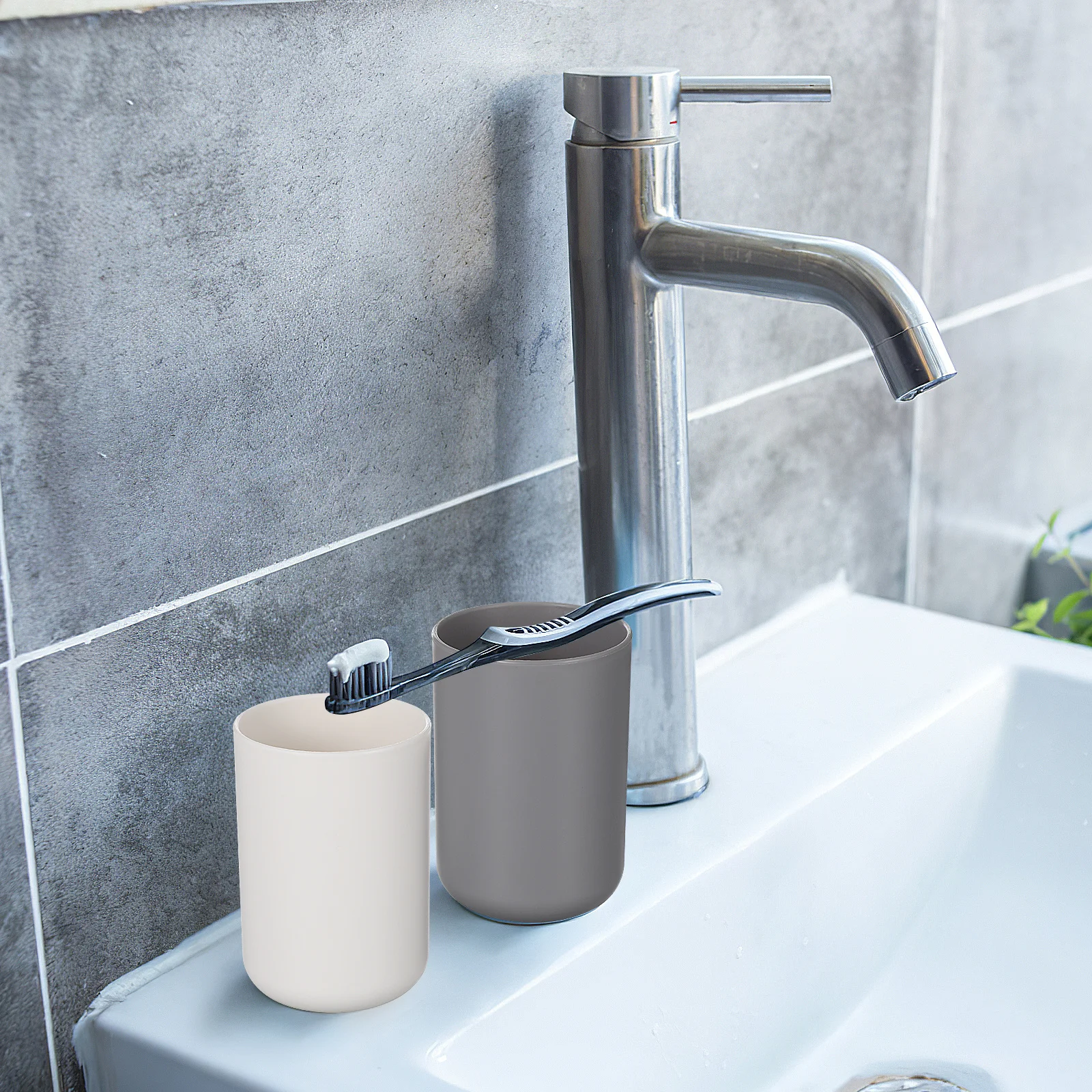 

2Pcs Plastic Toothbrush Cups Japanese Style Eco-Friendly Multi-Use Cups Home Bathroom Tumbler White Grey