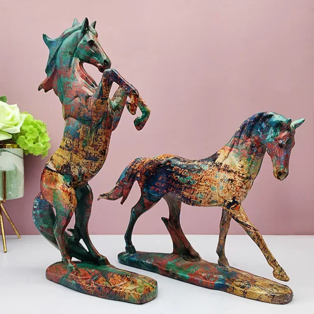 Creative American Colorful Graffiti Horse Decoration Simple Home Living Room Wine Cabinet Study Desktop Decoration Resin Crafts