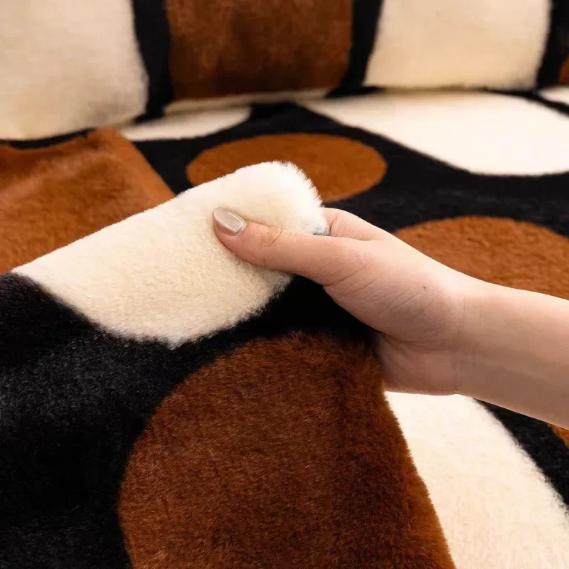 Thickened Rabbit Plush Sofa Cover Non-Slip Skin-Friendly Velvet Warm Living Room Backrest Armrest Cushion for Autumn Winter