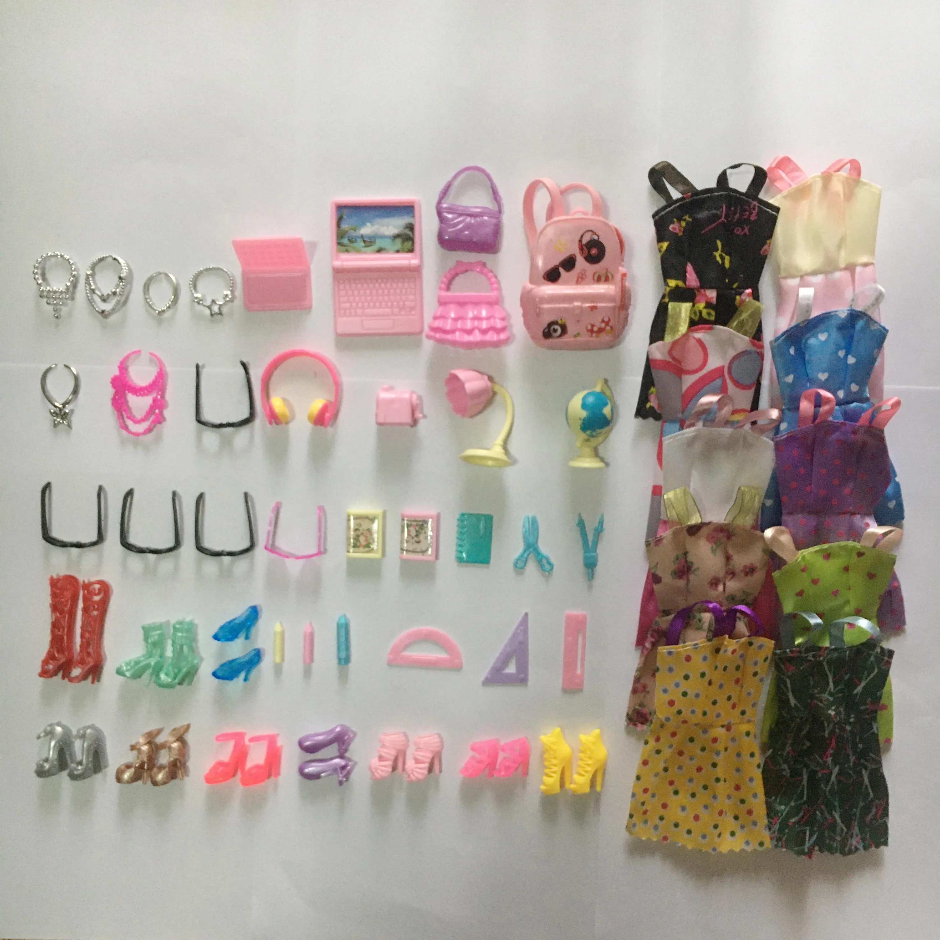 

49pcs/set Doll Accessories=Random 10pcs Dresses+ 10 Pairs of Shoes+29pcs Accessories Toy For Girl Doll DIY Christmas Presents