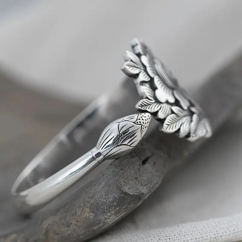 Huitan Vintage Flower Opening Rings for Women Anti Silver Color Aesthetic Floral Adjustable Rings Gift Daily Party Retro Jewelry
