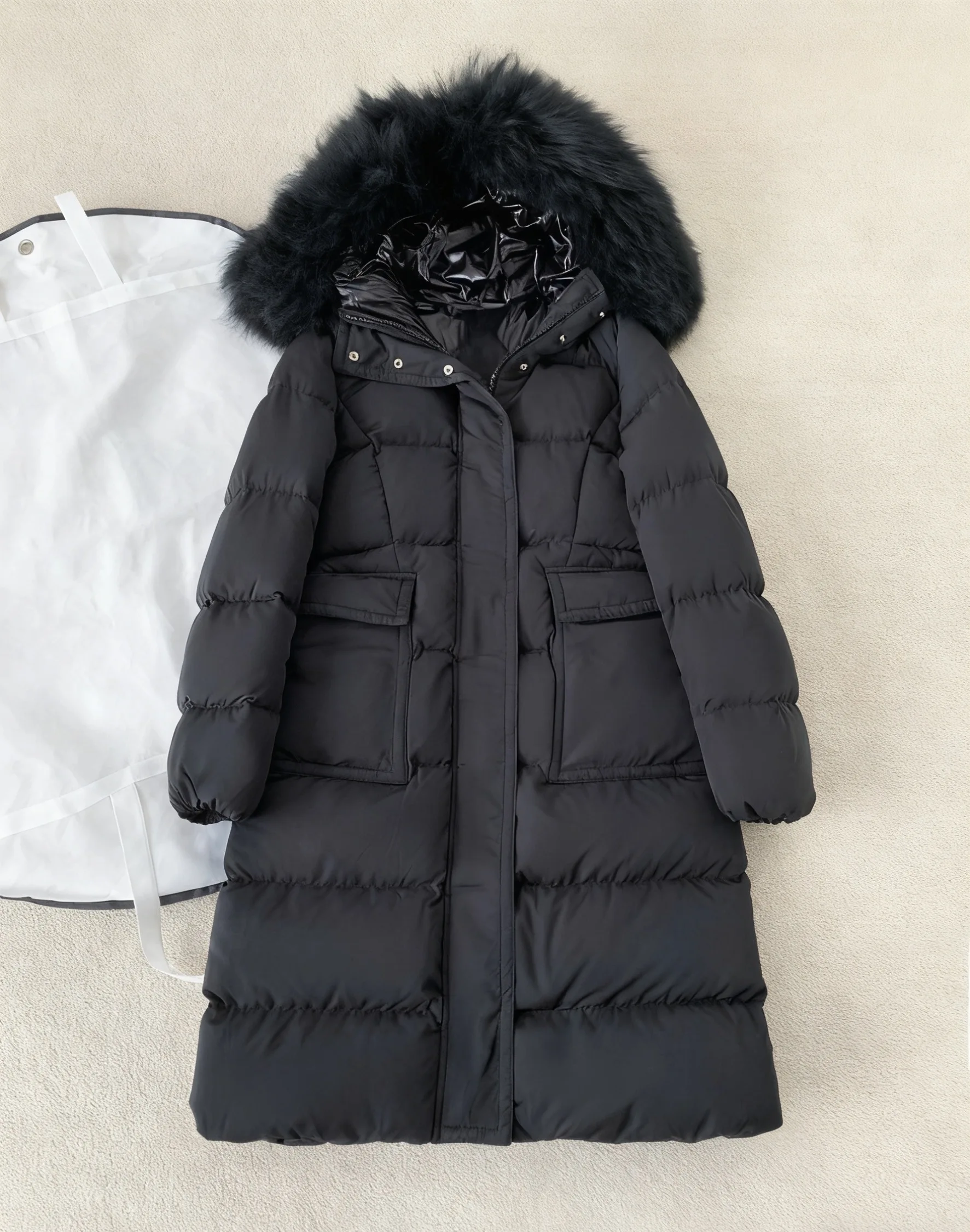 

2025 Winter Black Long Puffer Jacket Women's Real Fox Fur Hooded Warm Quilted Coat Full-Length Down Jacket