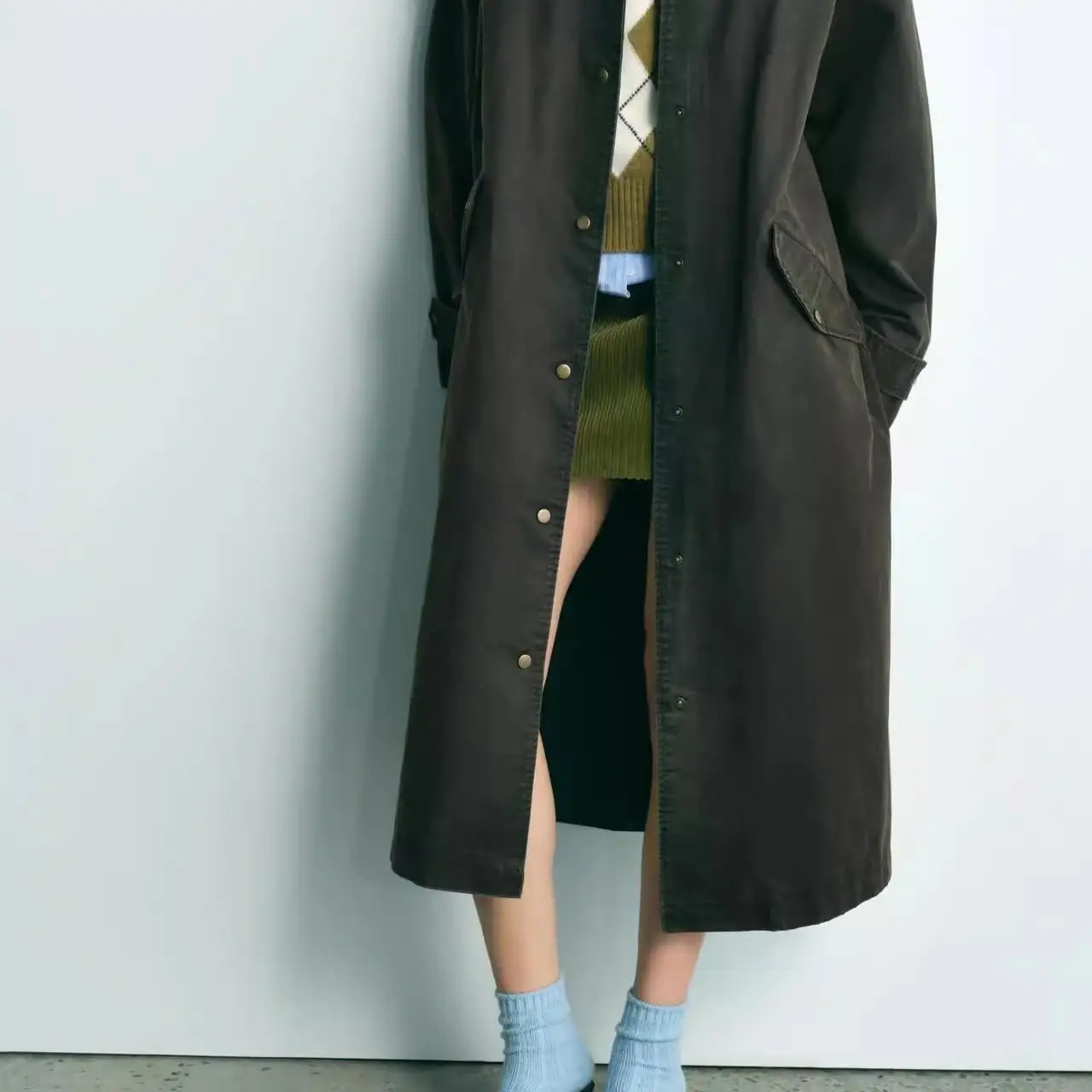 

Spring 2025 Women's Casual Faion Loose Corduroy Collar Wax Leather Long Coat Jaet Korean Sle Regular Sve Long Length