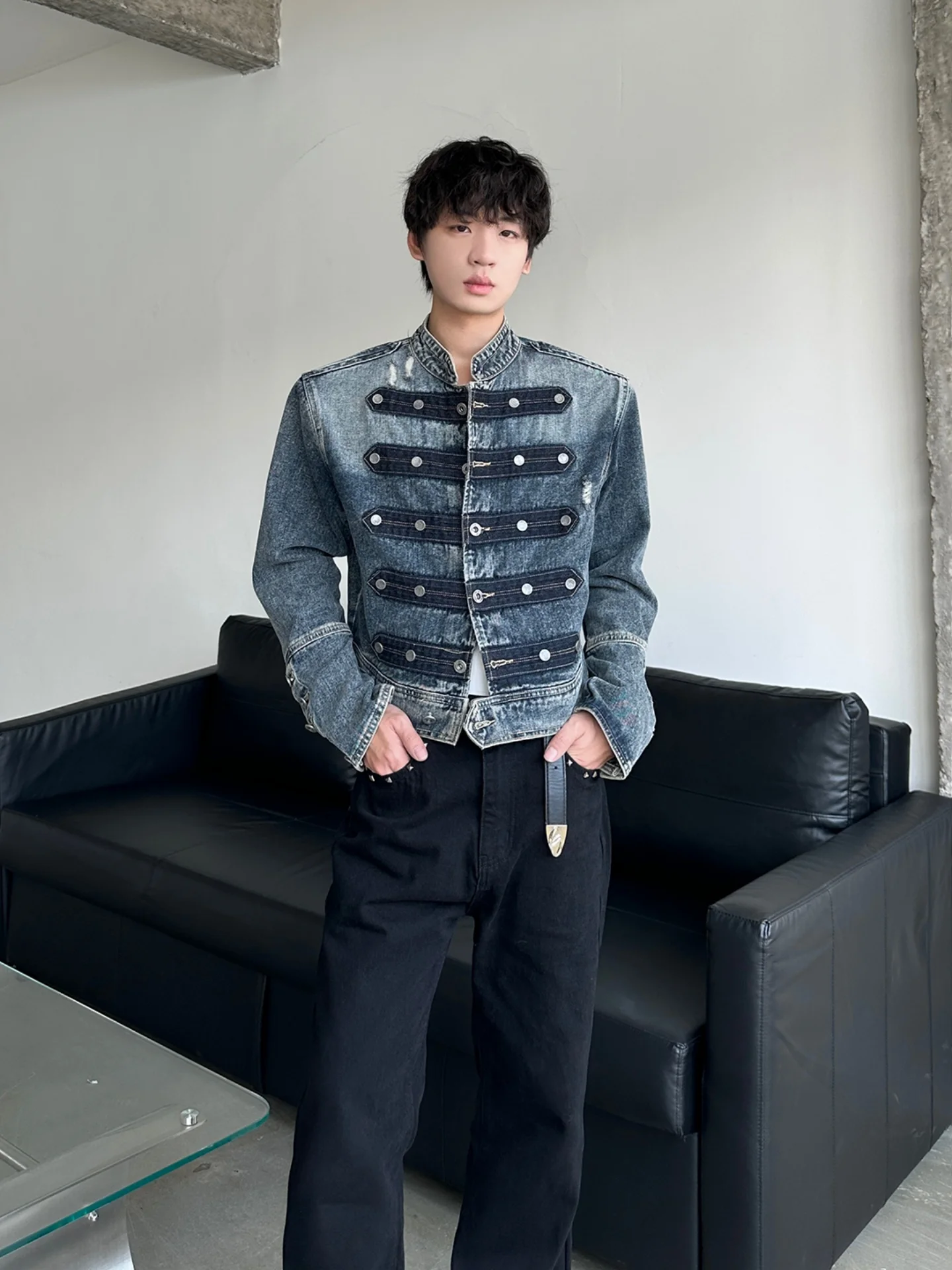 American Court Style Distressed Denim Jacket with Shoulder Pads Stand Collar Short Design Sense Unisex Jacket for Teenagers