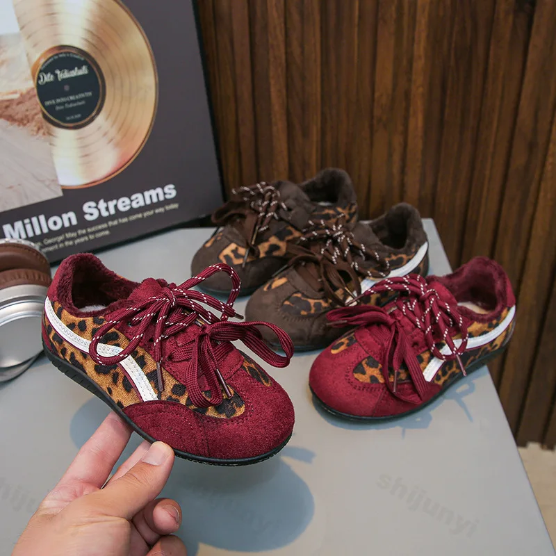 

Leopard Children's Sneakers 2025 Winter New Boys Girls Retro Leisure Sports Shoes Kids Toddler Non-Slip Comfortable Cotton Shoes