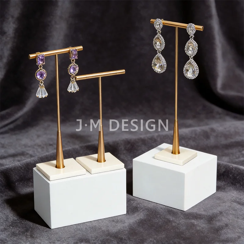 

2pcs/lot T-Bar Gold Metal Earring Display Stand with Square Base Jewelry Organizer Holder for Eardrop Jewelry Store Showcase