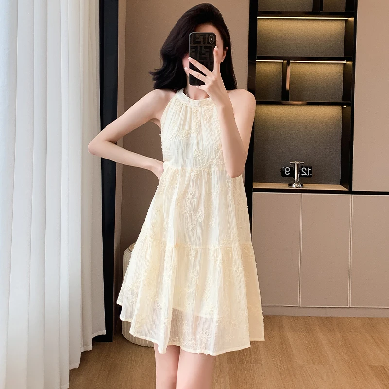 Hanging neck sleeveless dress for women in summer 2024, new French design sense, niche skirt, small stature dress, short skirt