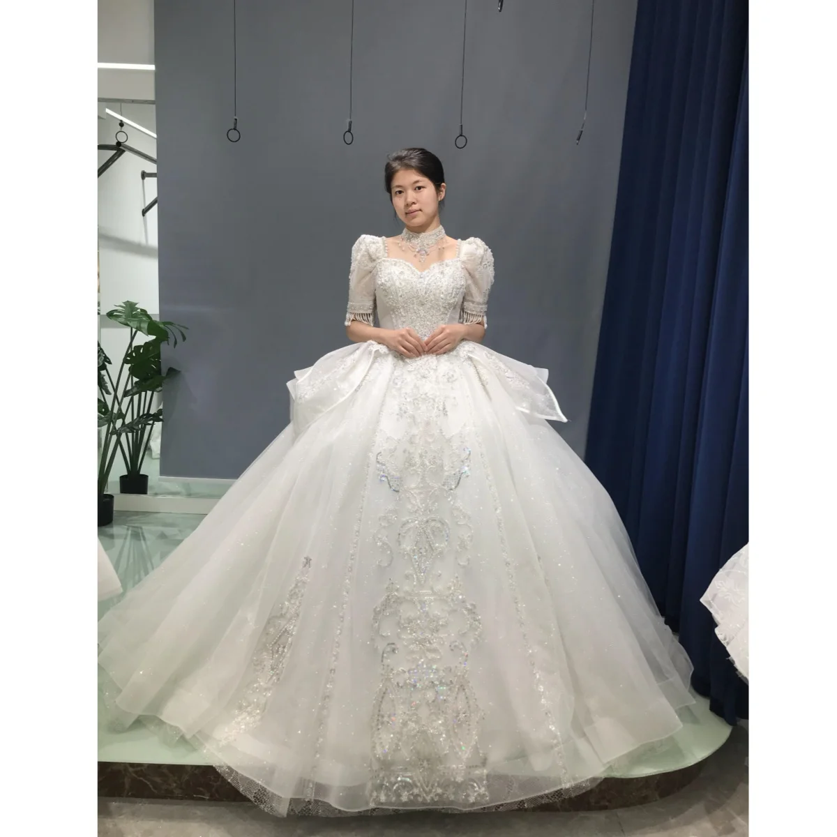 

Kisswhite Xlove Collection Customized Production Time 7-15days Short Sleeves Ball Gown Bridal Princess Wedding Gown