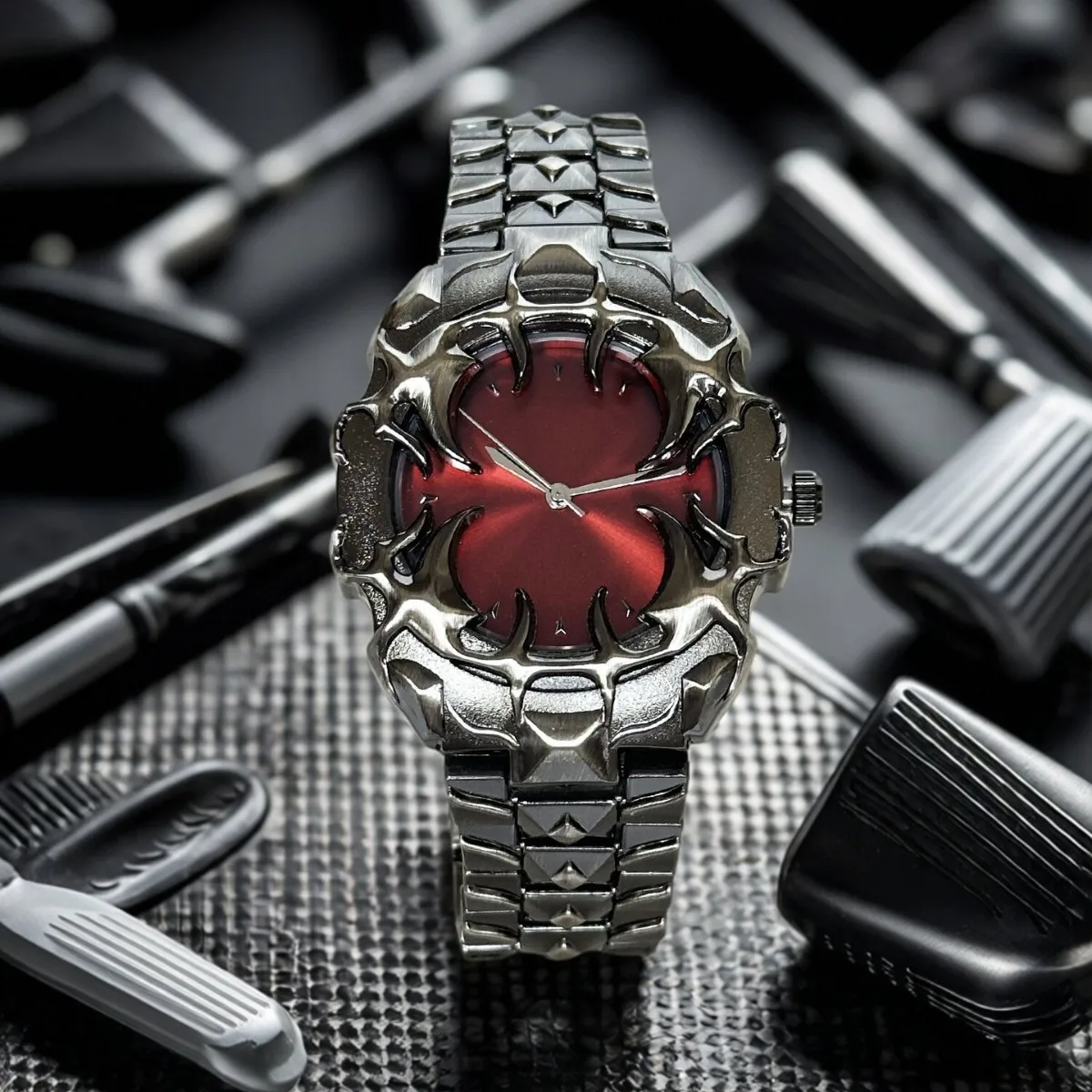 Y2k Cool Special Devil Claw Style Decorative Creative Quartz Watches Men's Personality Watch Steel Strap AAA Wristwatch Clock