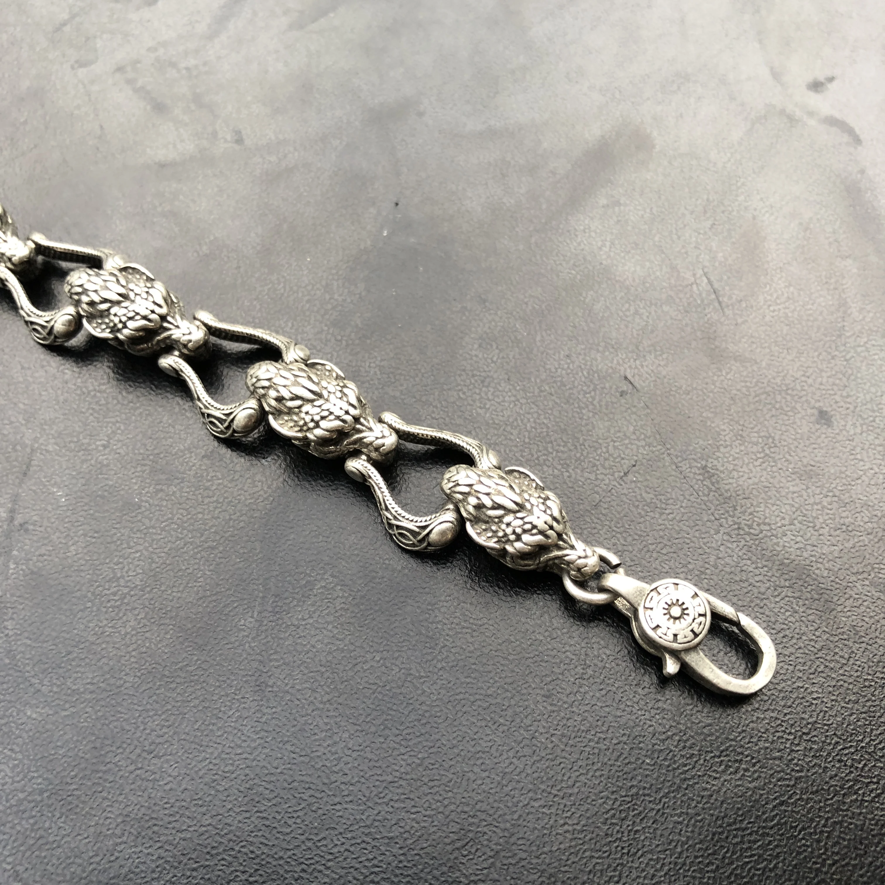 Vintage Silver Dragon Head Link Bracelet Men Retro Carved Celtic Knot Chain Gothic Punk Biker Wrist Jewelry