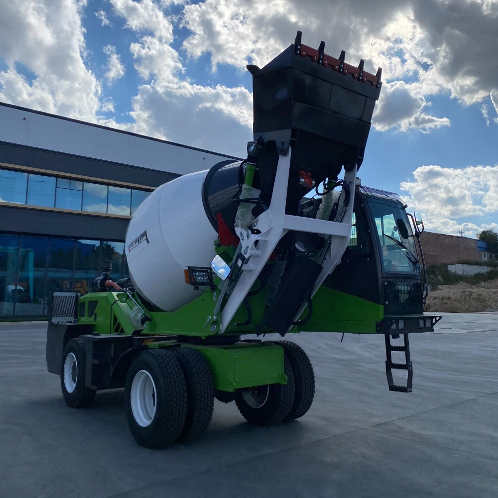 3.5m³ High-Capacity Self Loading Concrete Mixer Truck Fast Mixing Mobile Concrete Mixer With Pump For Large Projects