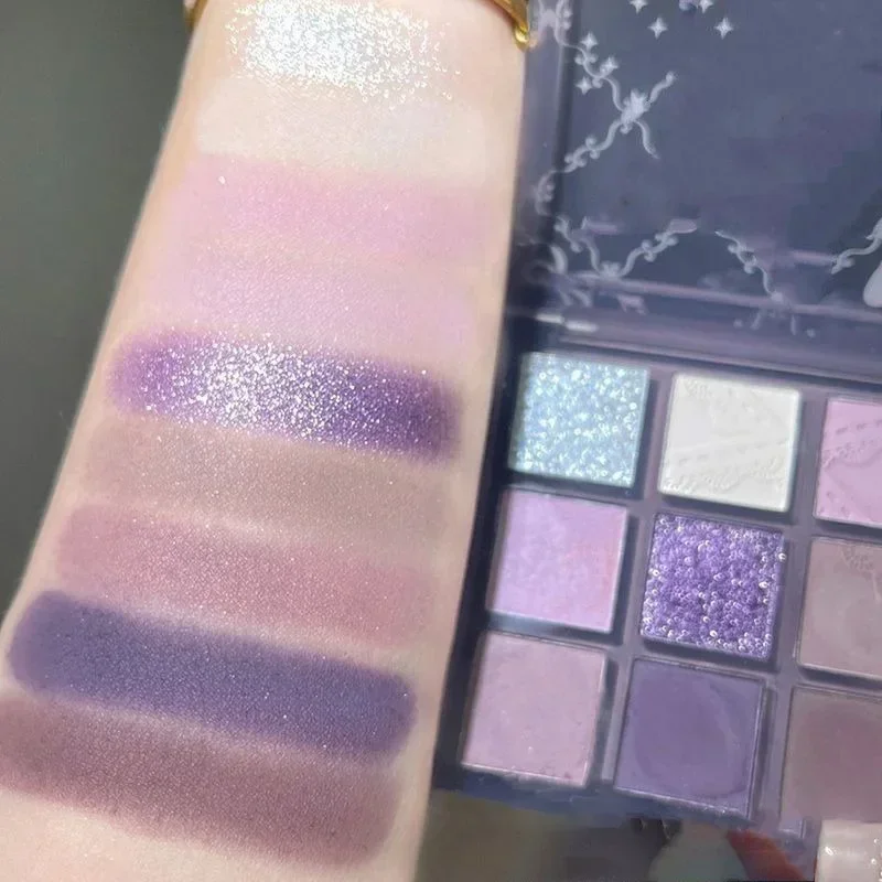 Paleta de sombra de ojos de encaje púrpura ahumado brillo mate sombra de ojos de 9 colores brillo de larga duración ojos brillantes paleta de maquillaje cosméticos