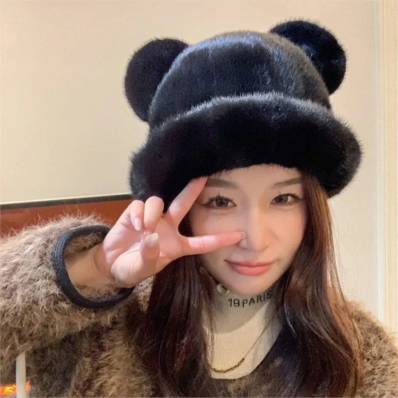 The new autumn and winter women's leather hat is cute versatile warm It's a fur cat-ear fisherman's
