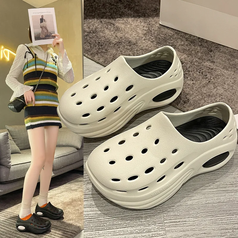 

New Summer EVA Lightweight Slippers Letter Garden Shoes Outdoor Slippers Classic Clogs Men‘s Beach Sandals Casual Shoes 크록스