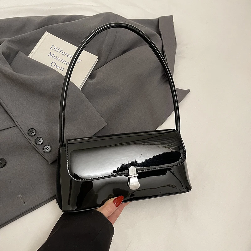 

Single Shoulder Bags For Women Solid Color PU Leather 2025 Trend Simple Handbags Small Purse Lady Designer Tote Flap Bag