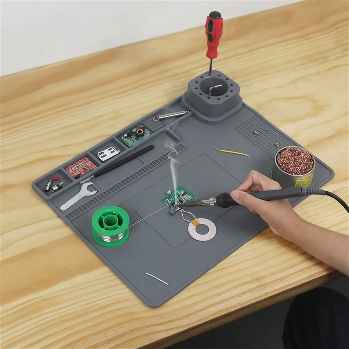 Budget-Friendly-Heat Resist 500°C/932°F Silicone Soldering Mat for Electronics Repair for Cell Phone Laptop PCB Board Tool