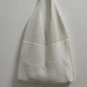 Omuzdan askili çanta çok yönlü düz renkli tığ işi tote çanta, içi boş, tote çanta, alışveriş Moderna, çanta hobo estetiğinde dokumanın şık ve dikkatsiz olması Cebinizi tığlamak için en iyi 10 satış-no. 1