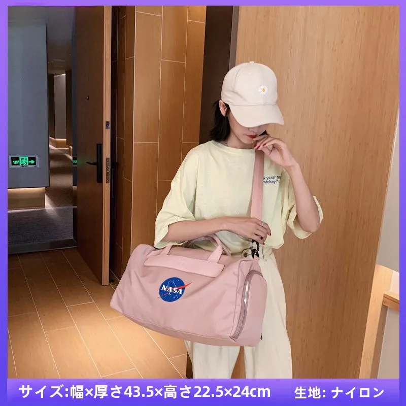 ユニセックスアウトドアトラベルショルダーバッグ独立した靴の位置デザインソフトポリエステル裏地大型オックスフォード布素材