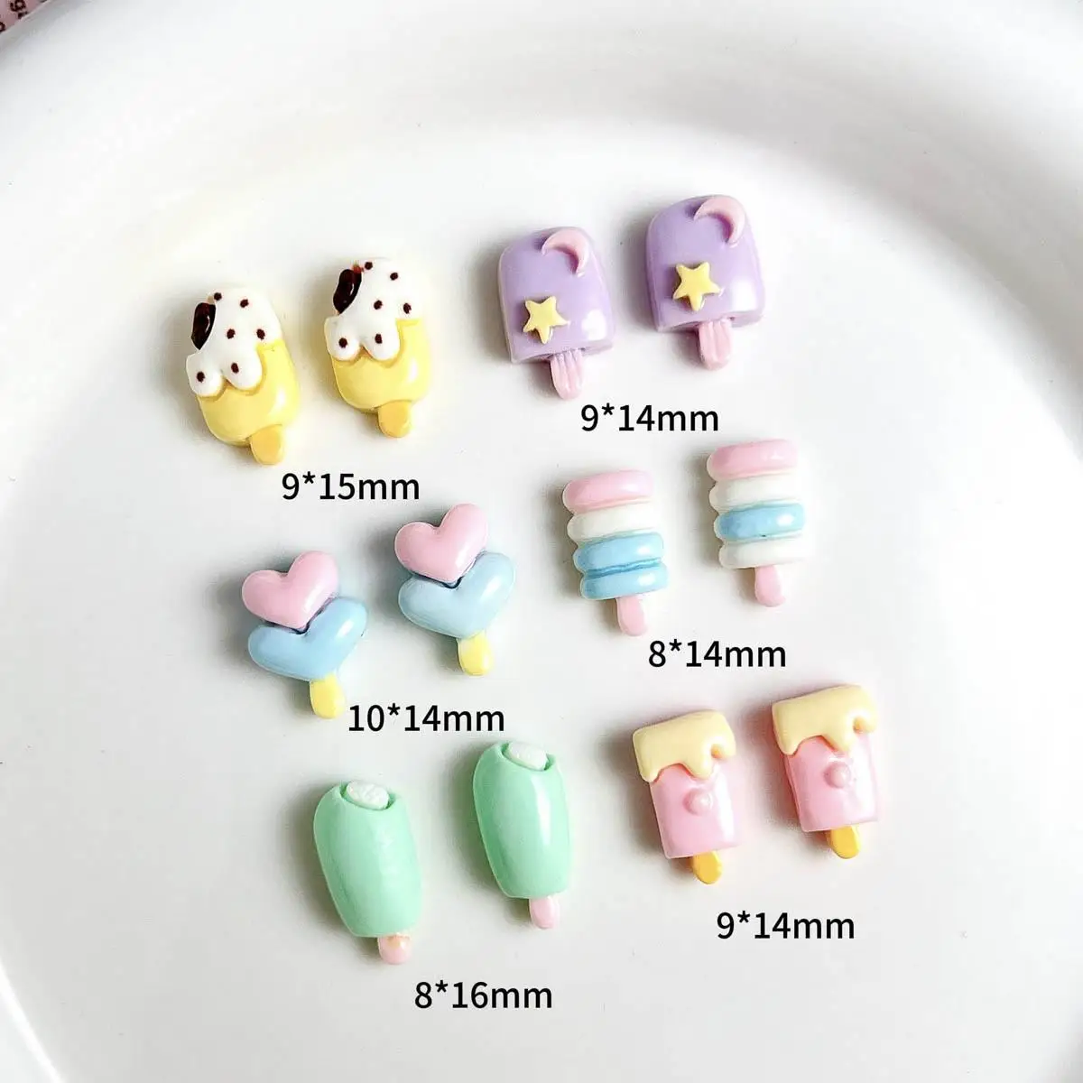 Random Mixed Cute Cartoon Ice Cream Nail Charms 3D Resin Dopamine Colored Kawaii Ice Cream Nail Art Accessories for DIY Crafts