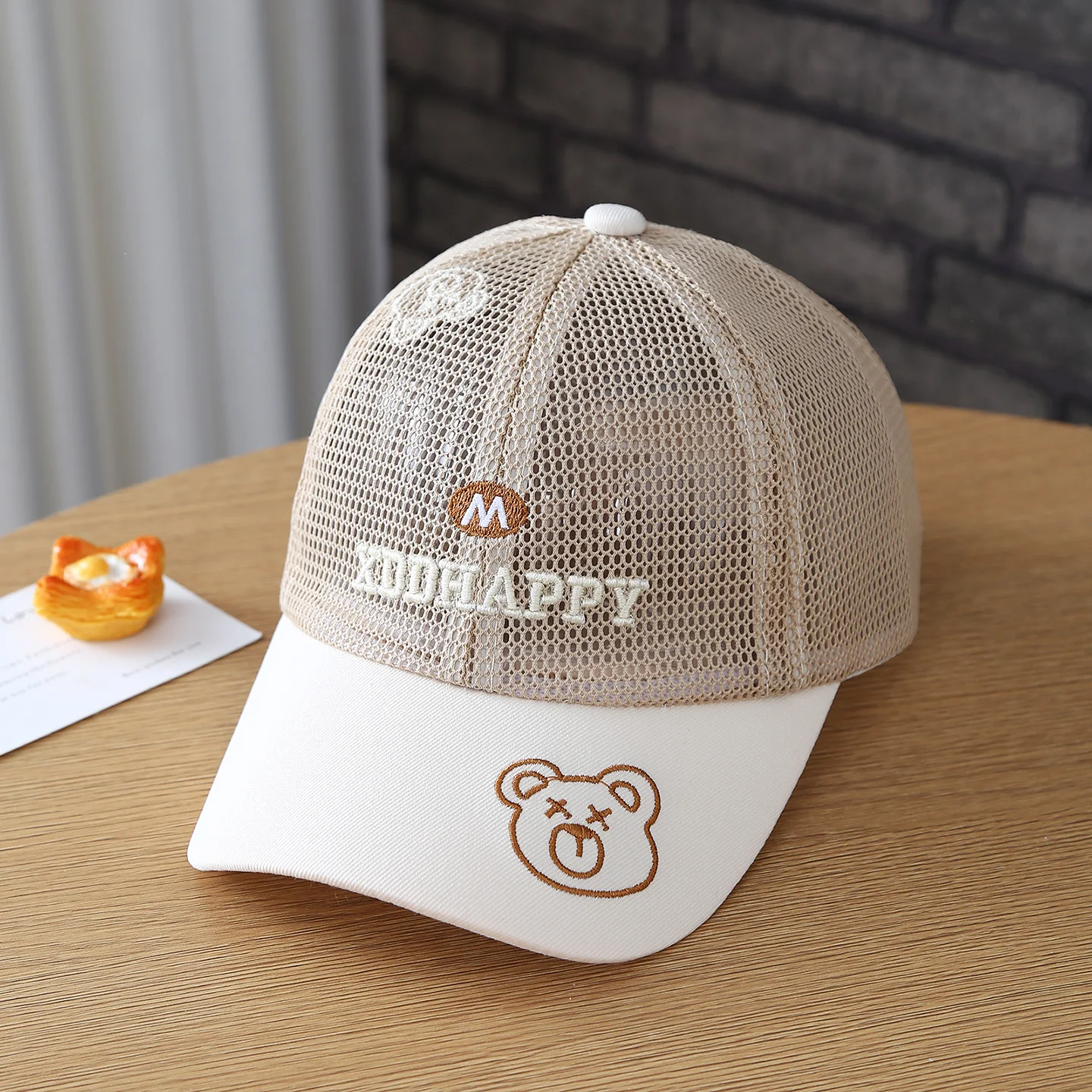 Newly designed trendy breathable all-net-silk embroidered letter bear brimless sun hat baseball cap view 6