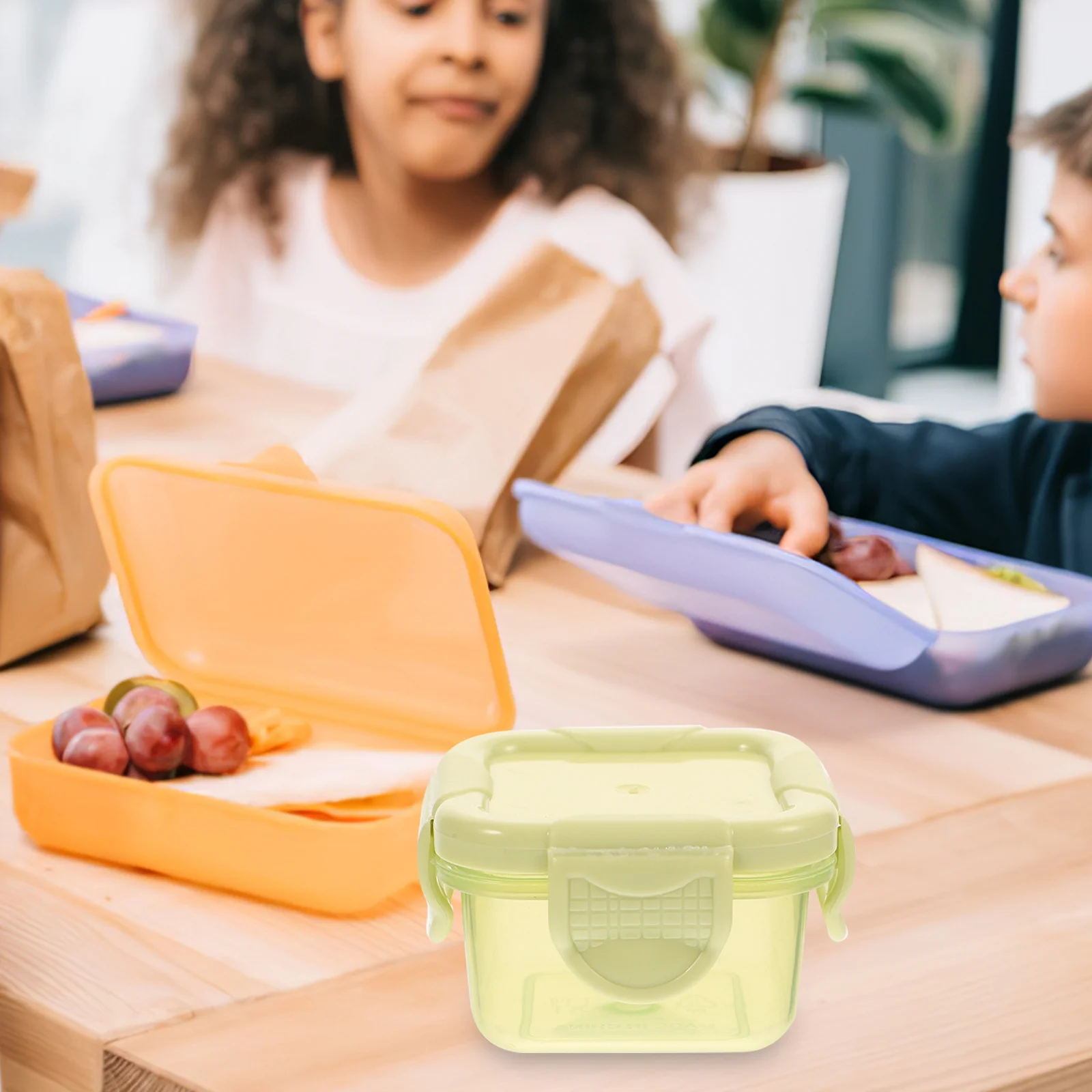 

6Pcs Mini Freshness Boxes Exquisite Sauce Containers Salad Dressing Condiment Cups Practical for Picnic