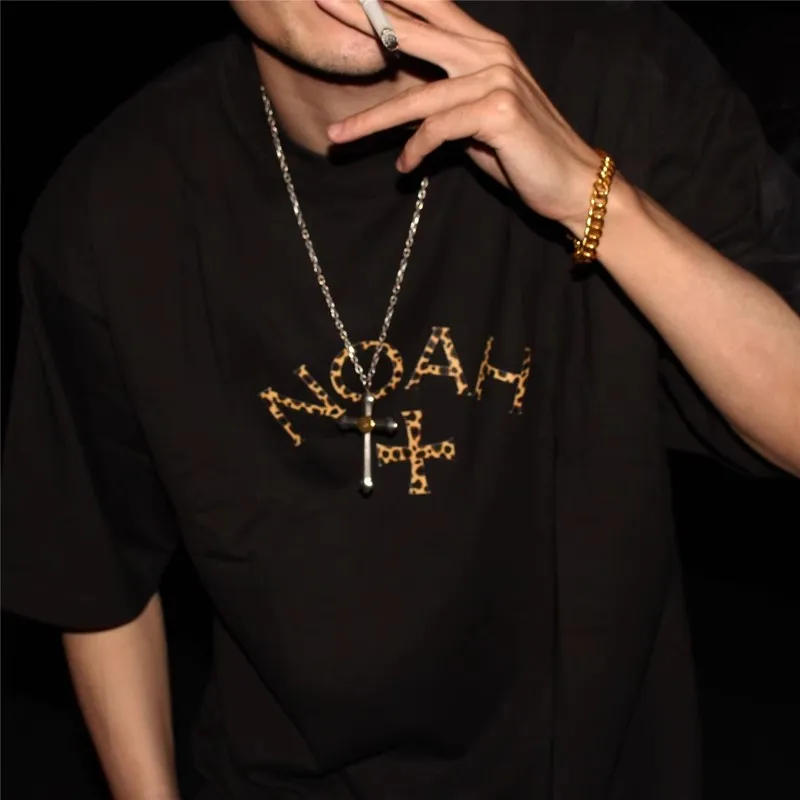 

NOAH Summer Fashion Leopard Print Cross LOGO Printed T-shirt, American Casual Retro Streetwear Short-sleeved